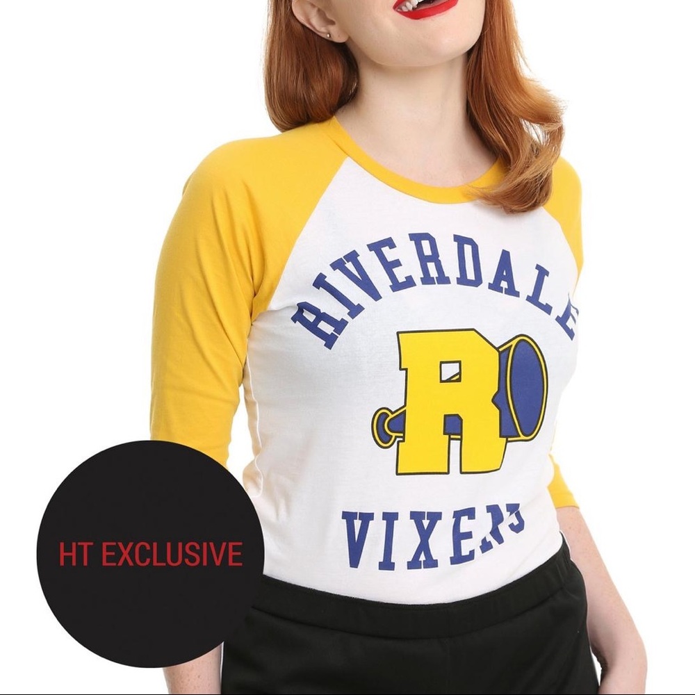 Hot Topic Riverdale Vixens Graphic 3/4 Sleeve Tee